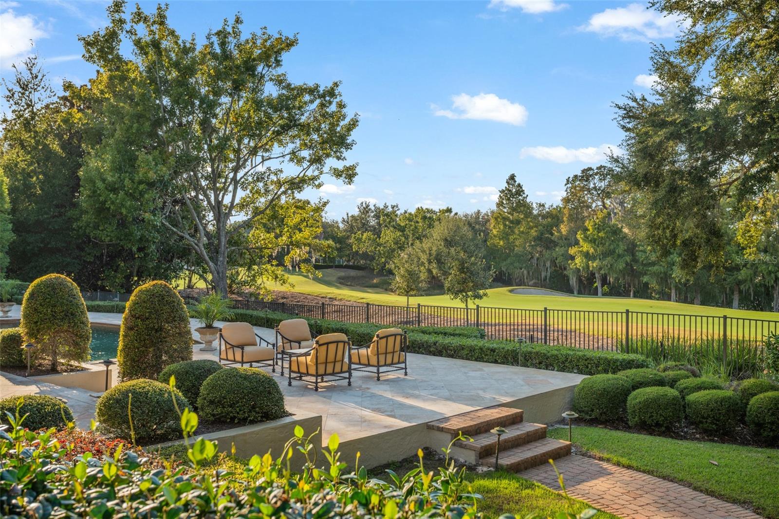 ISLEWORTH - Residential