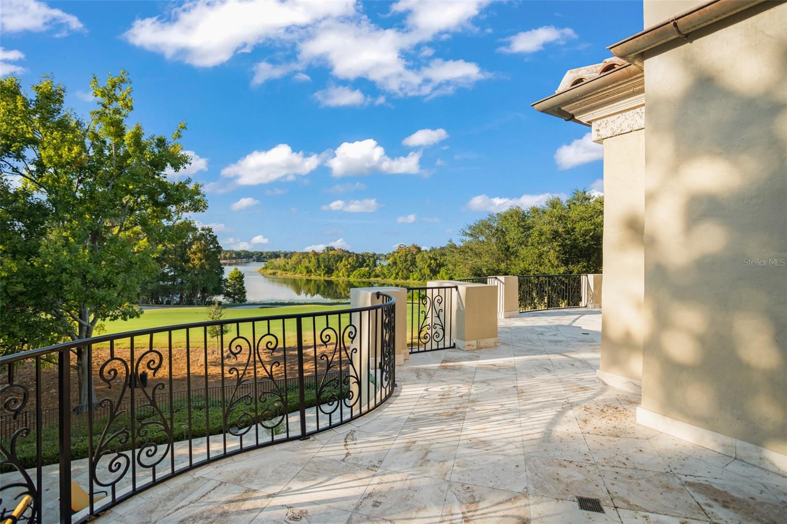 ISLEWORTH - Residential