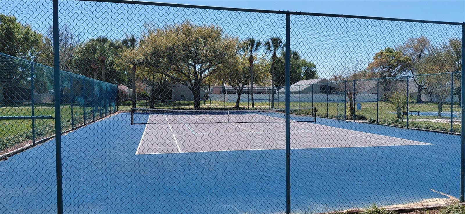 WESTON HILLS SUB - Residential