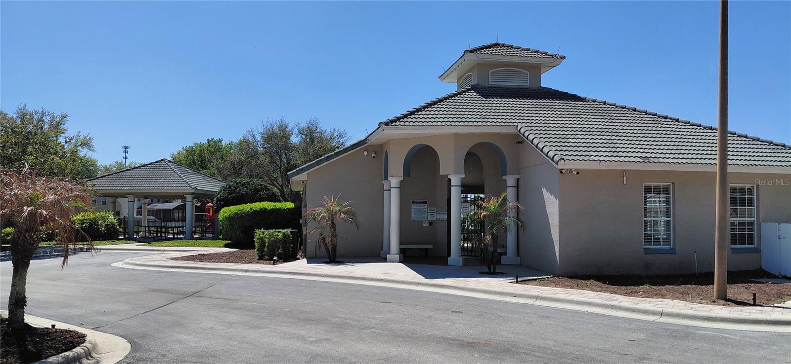 WESTON HILLS SUB - Residential