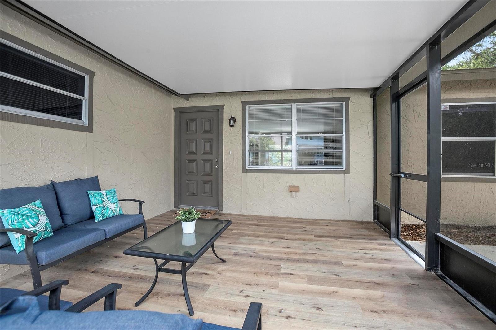 HARBOR POINT - Residential