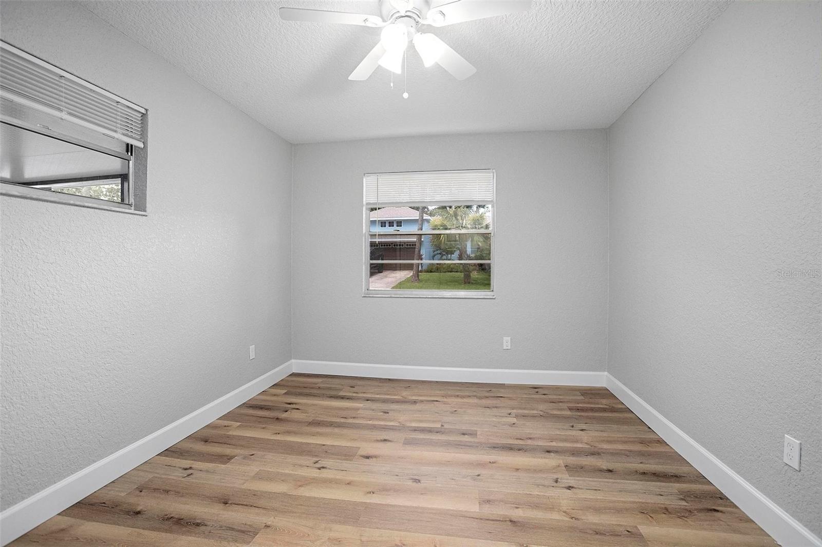 HARBOR POINT - Residential