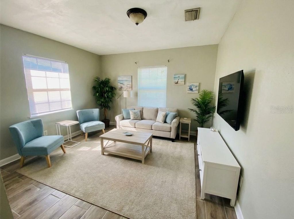 Photo of 4114 W Cass Street, Tampa, FL 33609 (MLS # TB8482986)