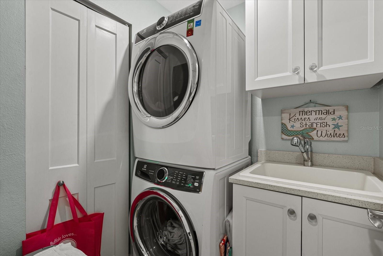 DOLPHIN BAY-SIESTA KEY SEC A - Residential