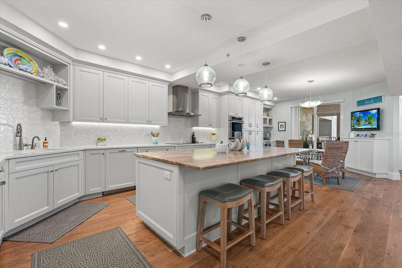 DOLPHIN BAY-SIESTA KEY SEC A - Residential