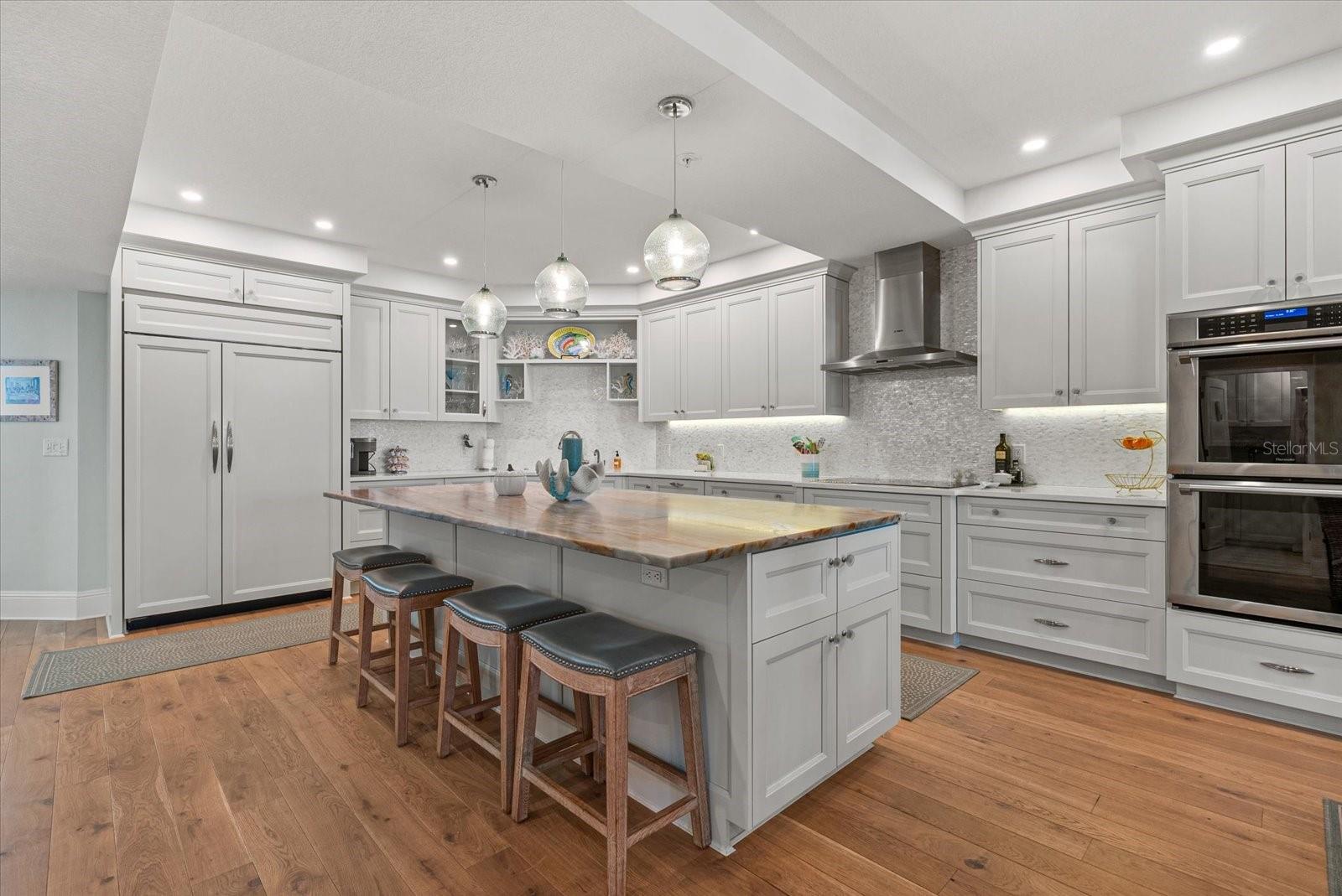 DOLPHIN BAY-SIESTA KEY SEC A - Residential