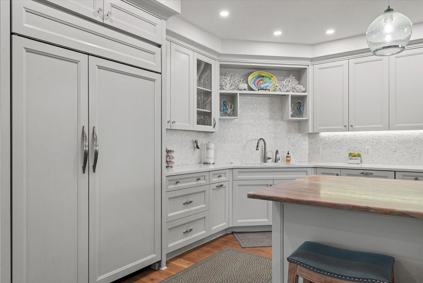 DOLPHIN BAY-SIESTA KEY SEC A - Residential