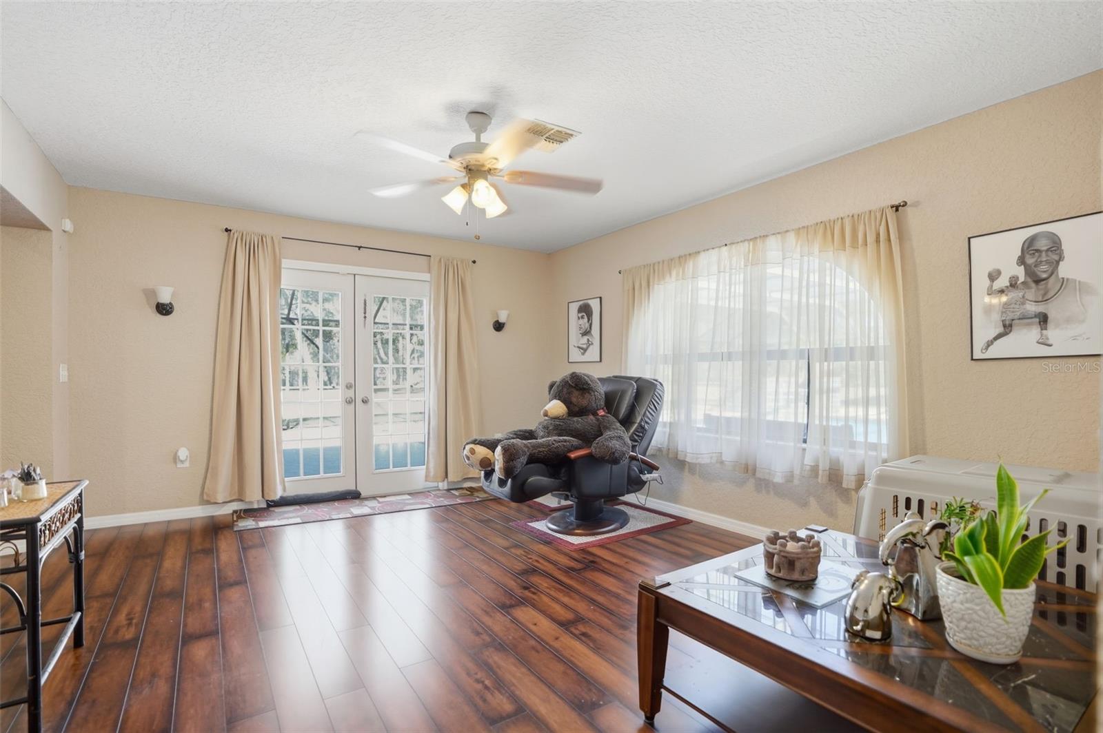 SPRING HILL - Residential