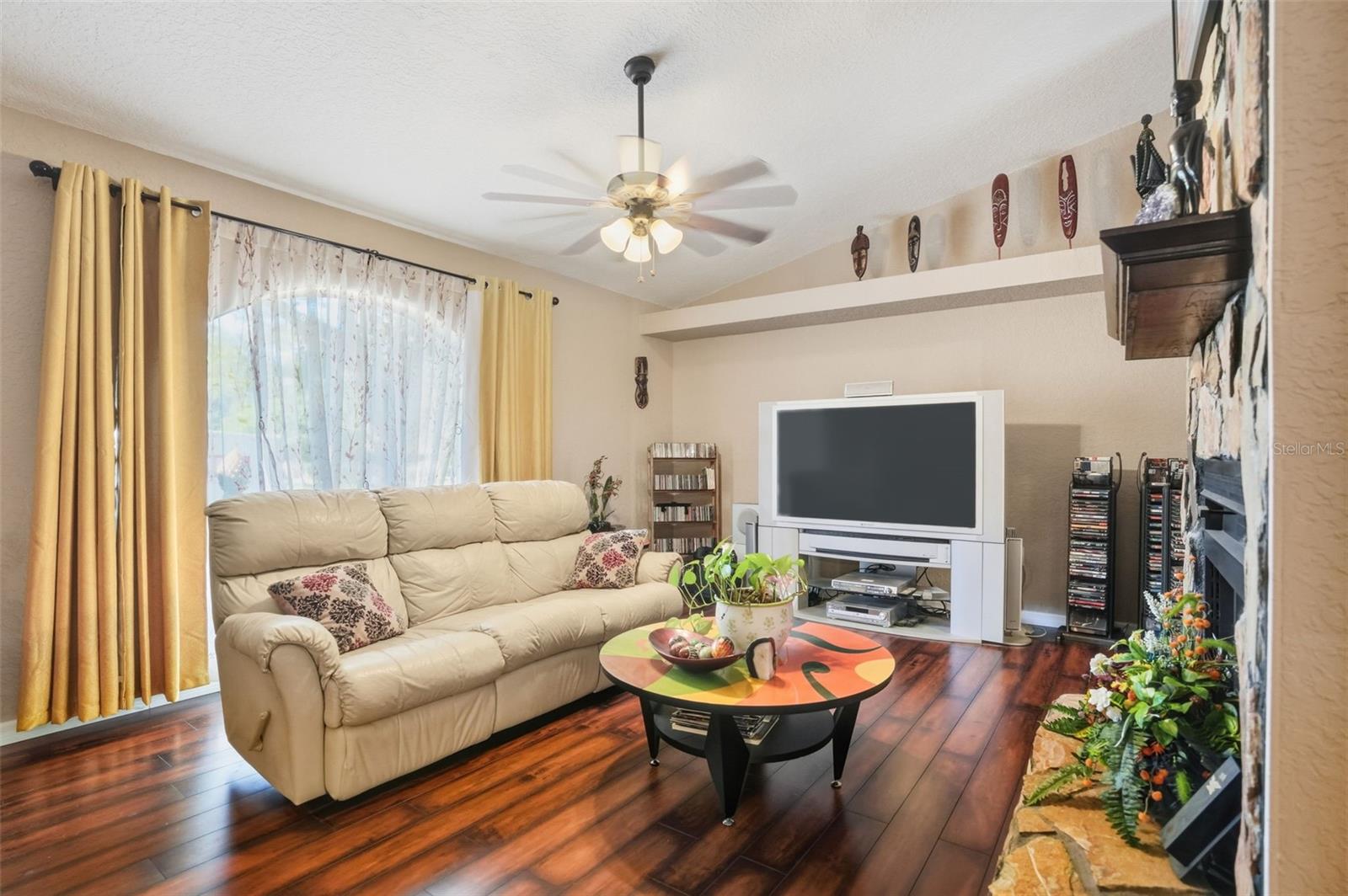 SPRING HILL - Residential