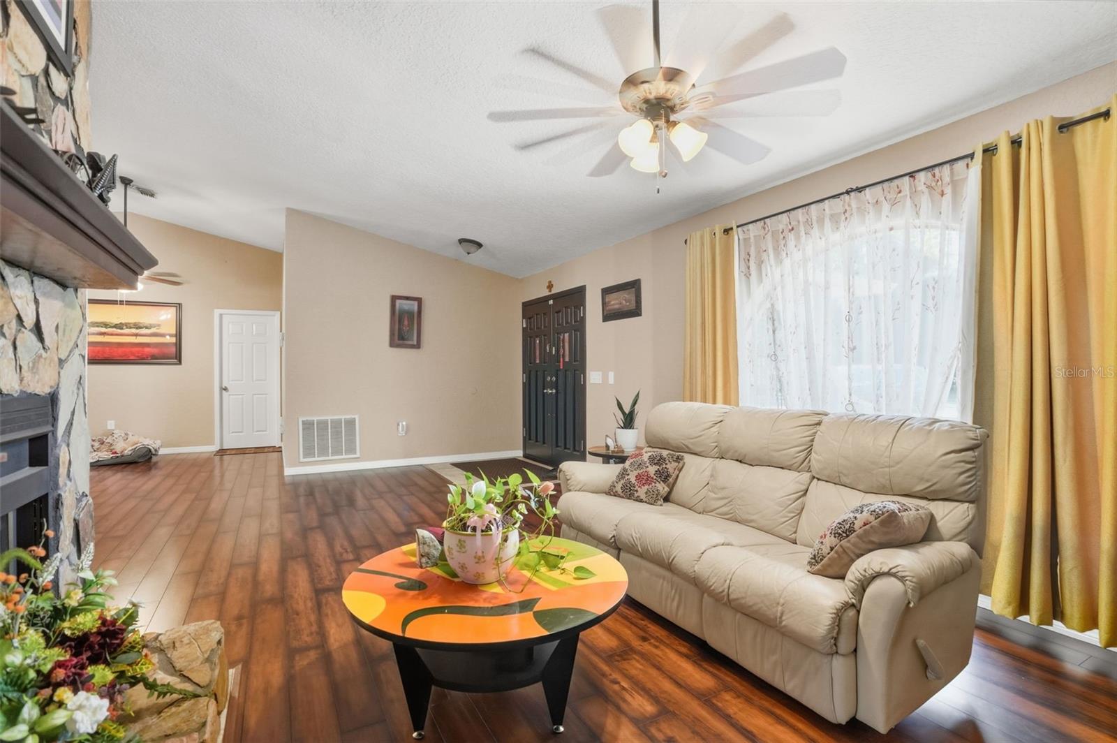 SPRING HILL - Residential