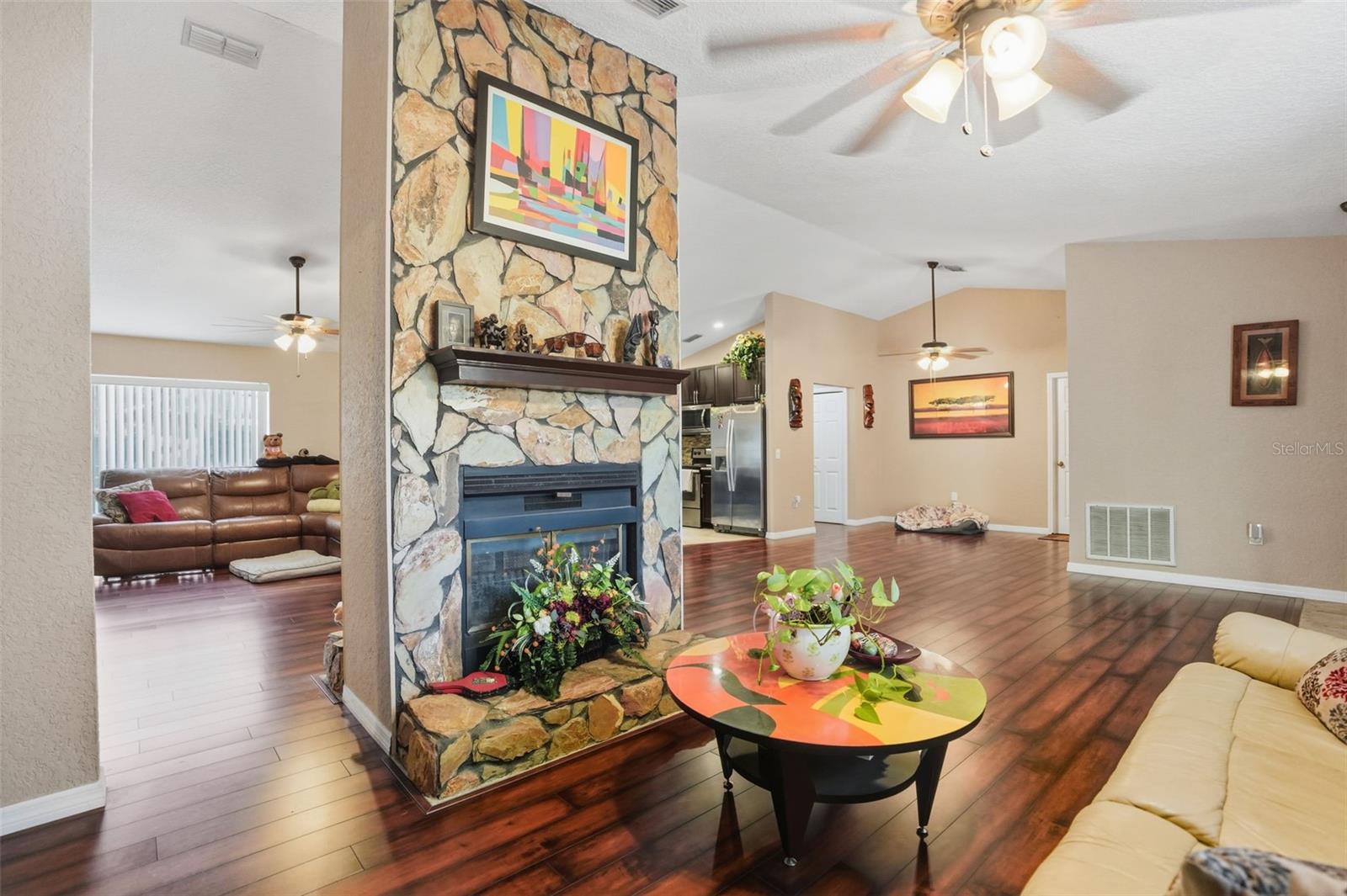 SPRING HILL - Residential