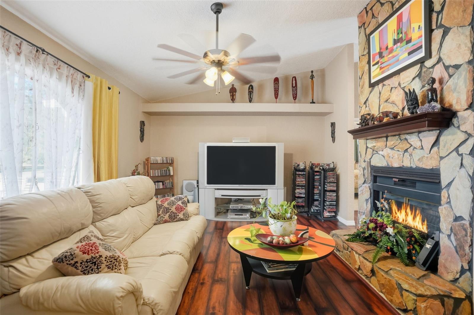 SPRING HILL - Residential