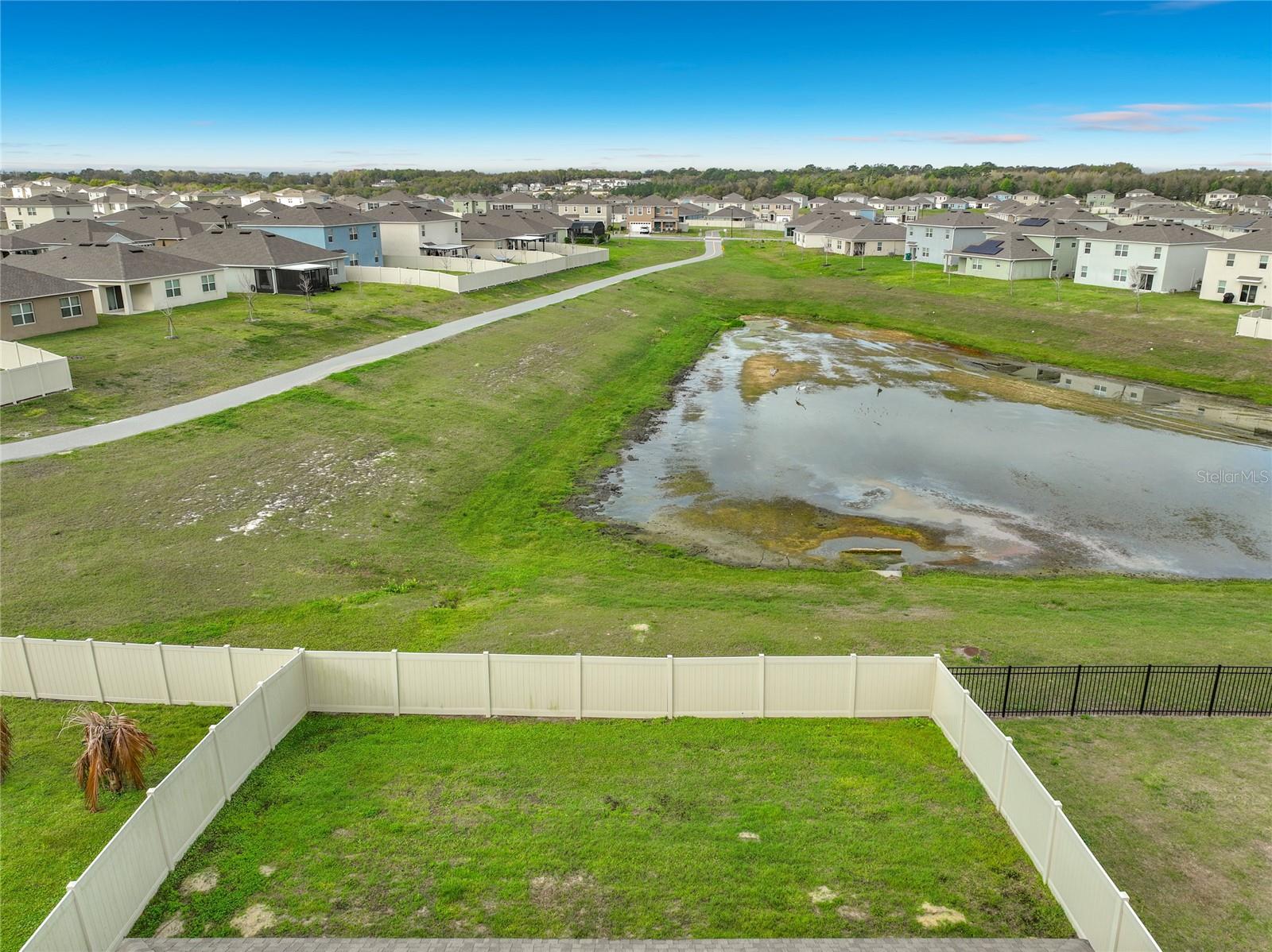 TIMBERWALAKE PH 1 - Residential