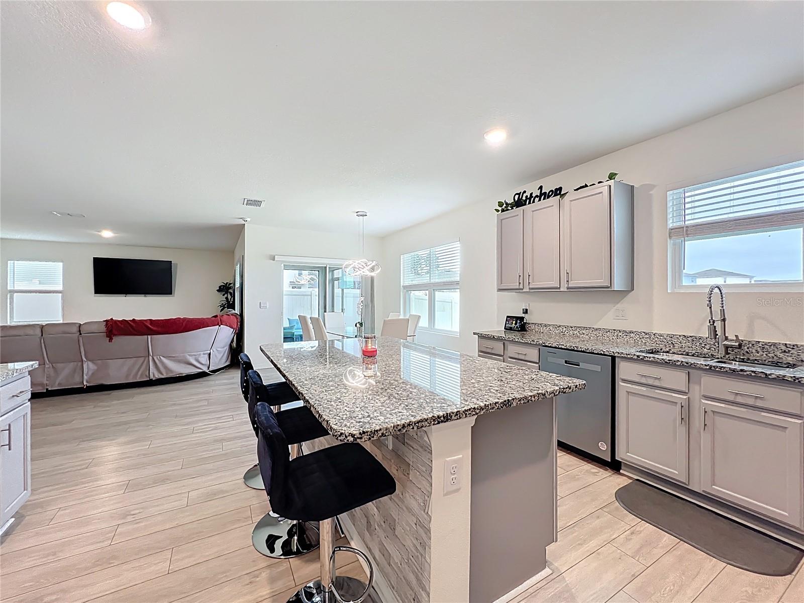 TIMBERWALAKE PH 1 - Residential