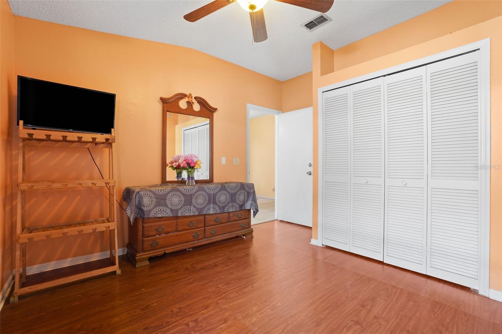 HOLDEN RIDGE - Residential