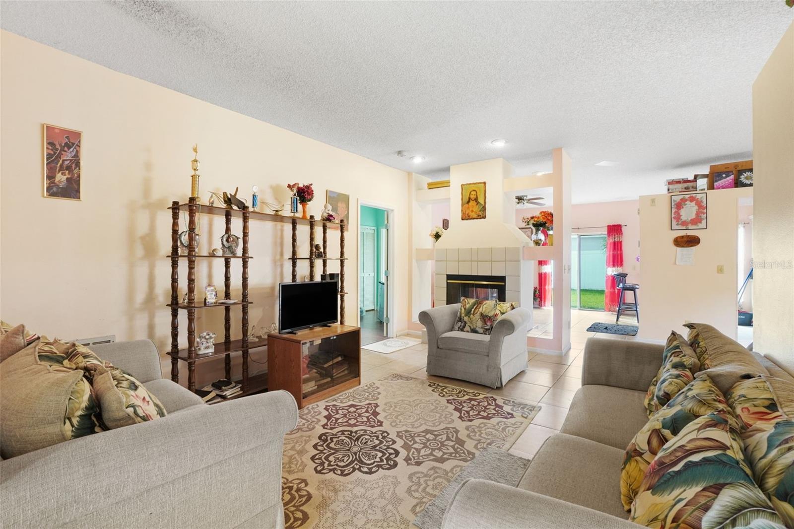 HOLDEN RIDGE - Residential