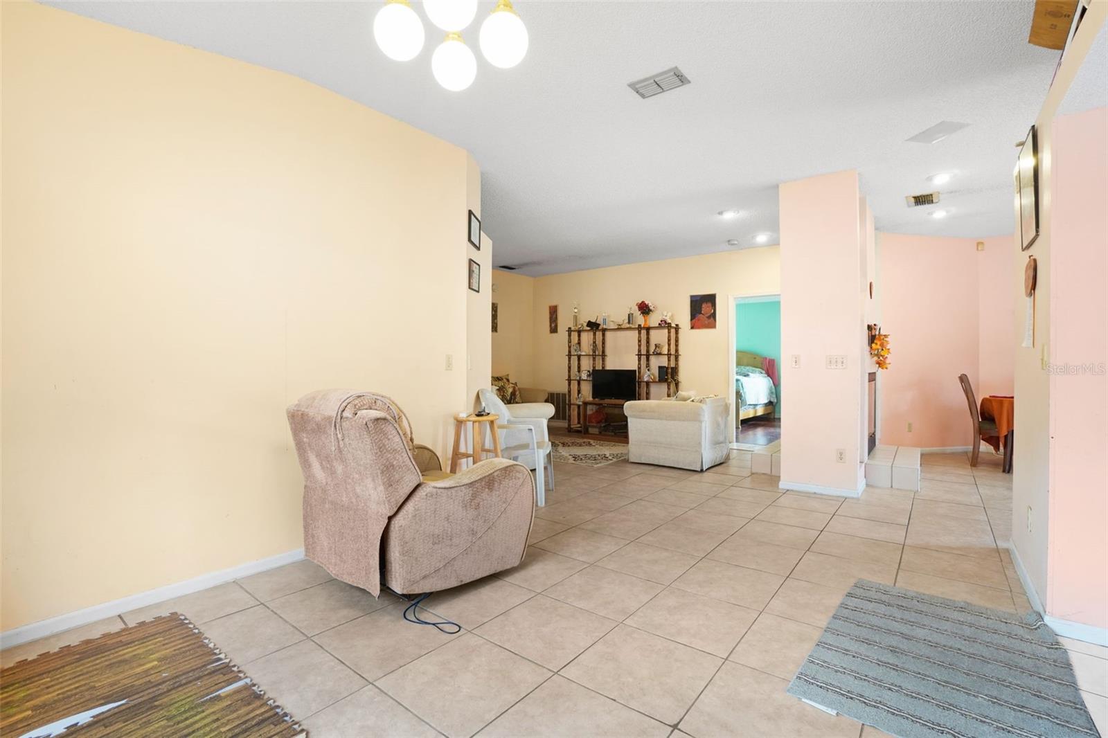 HOLDEN RIDGE - Residential