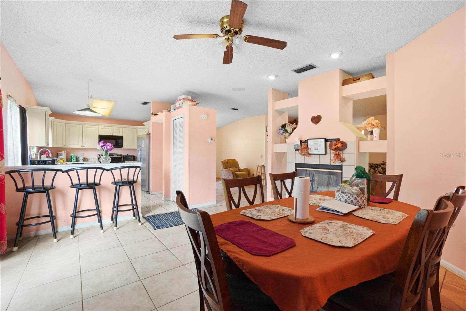 HOLDEN RIDGE - Residential