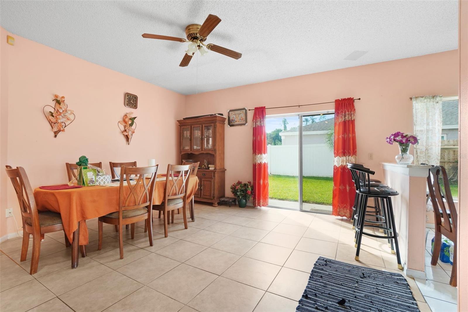 HOLDEN RIDGE - Residential
