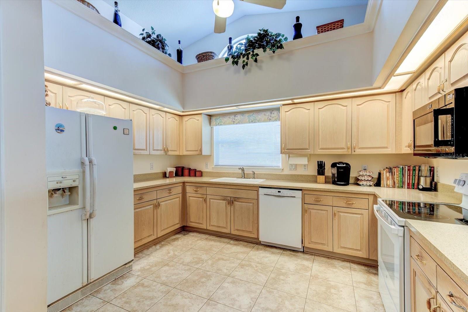 BELLA VISTA AT LA CITA PH 01 - Residential