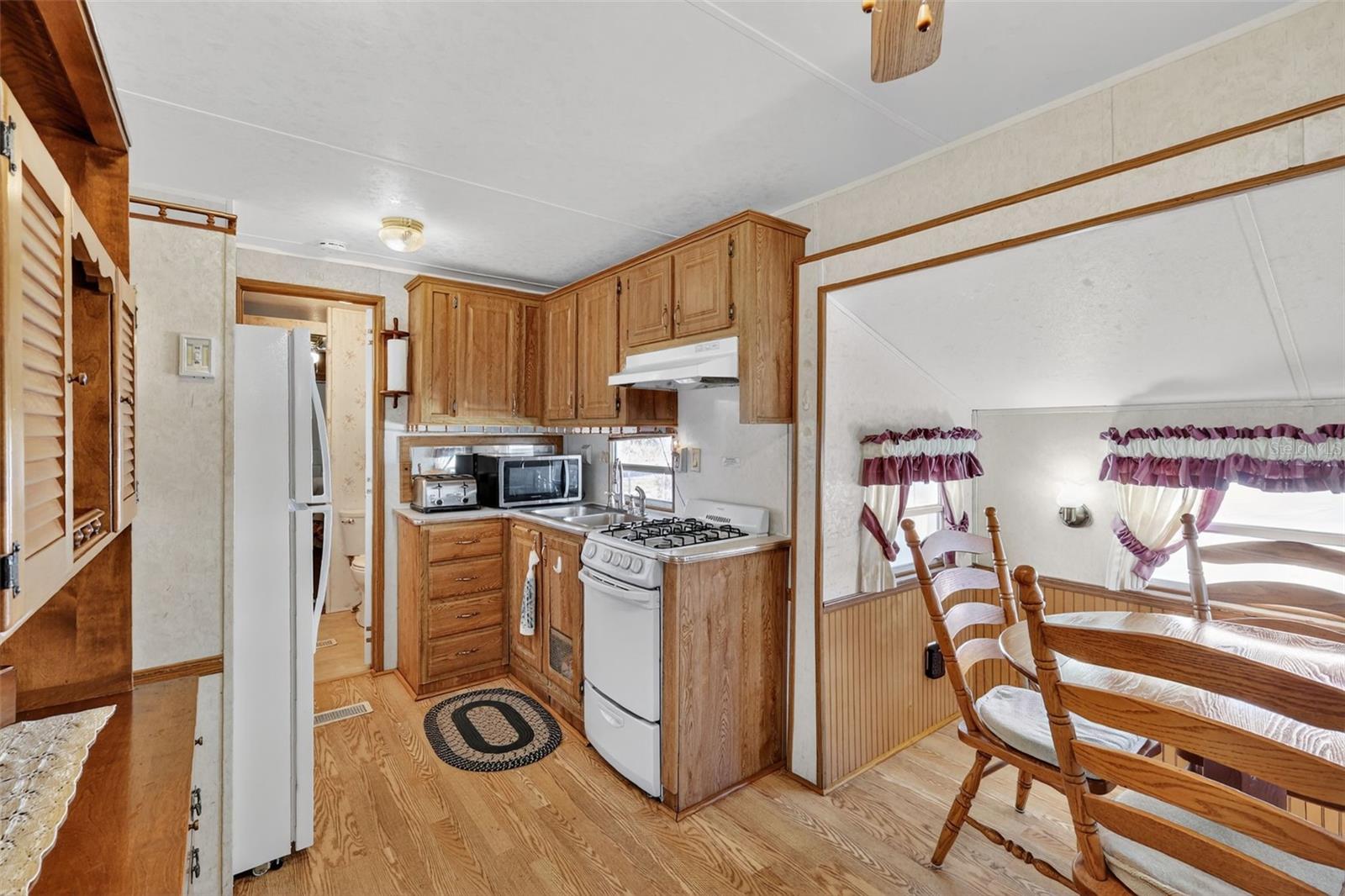 HERE & THERE PALM SHORES RV RESORT - Residential