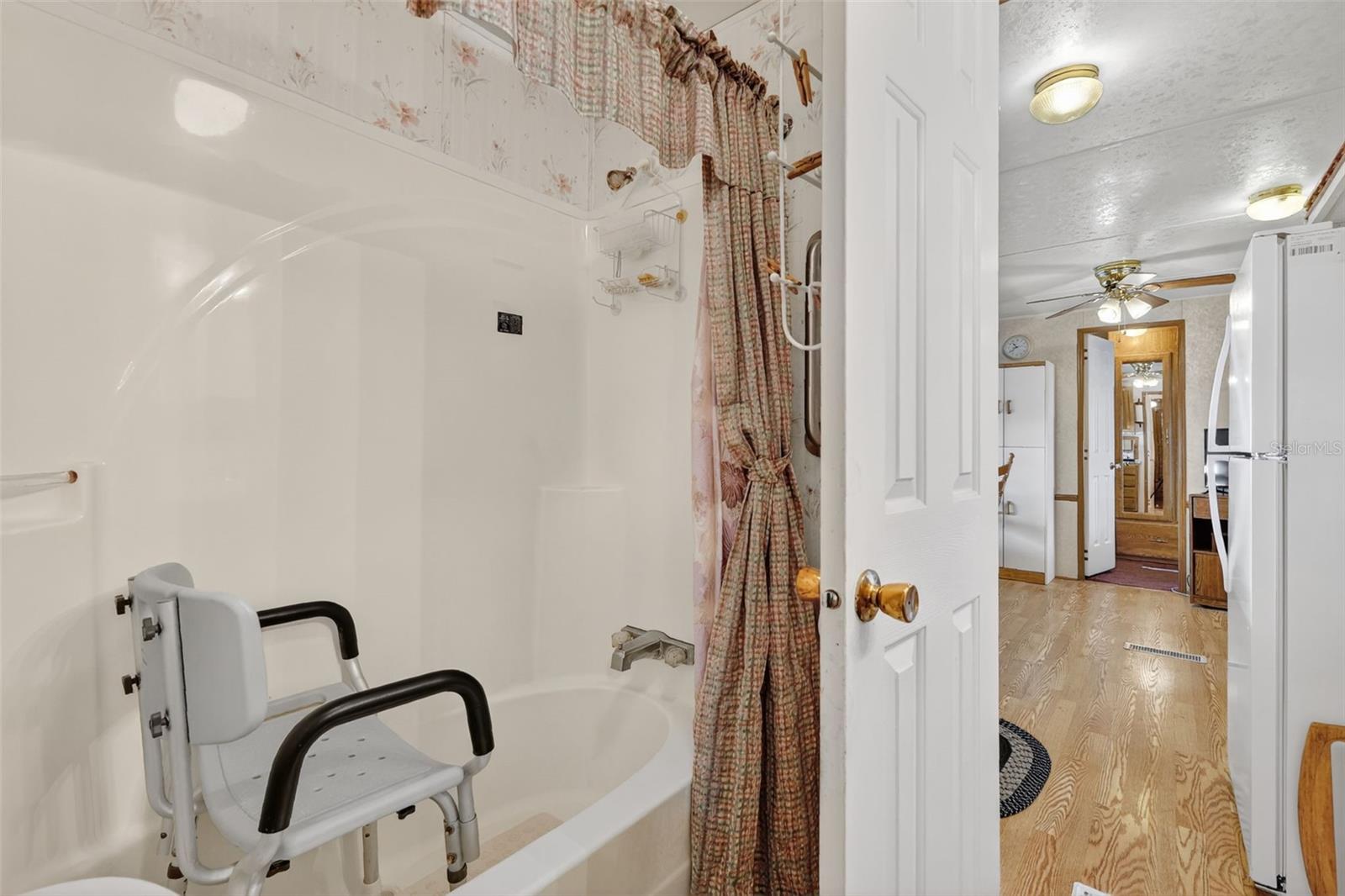 HERE & THERE PALM SHORES RV RESORT - Residential