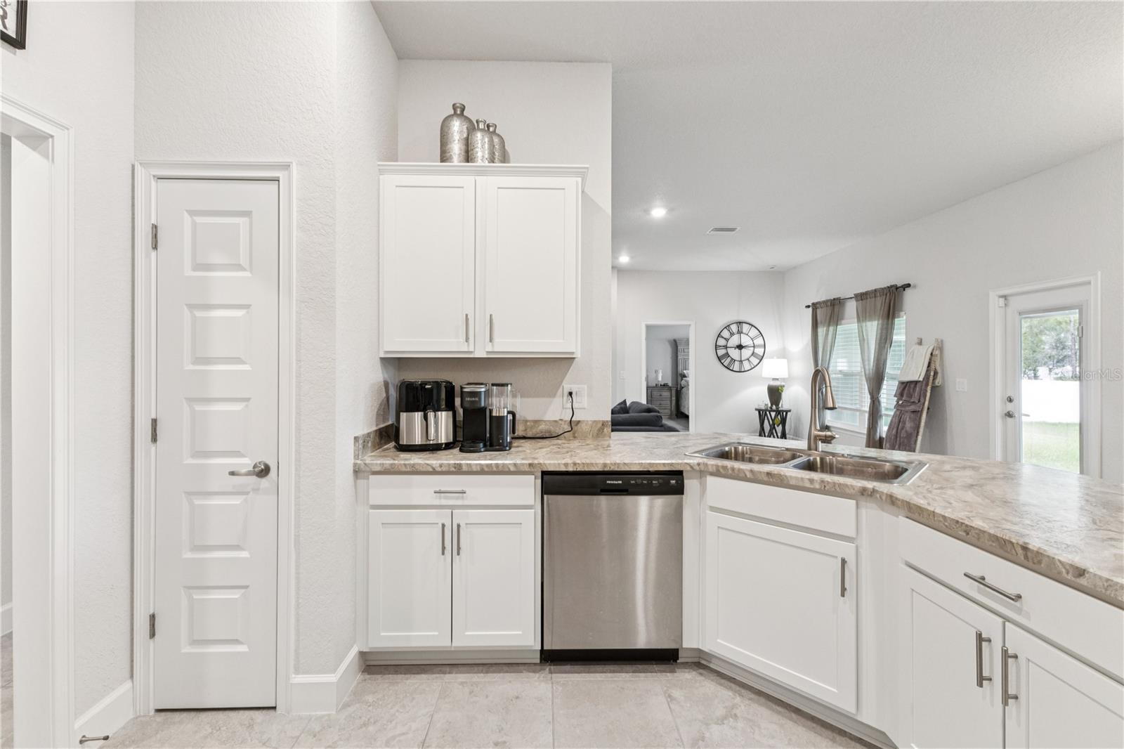 ROYAL HIGHLANDS - Residential