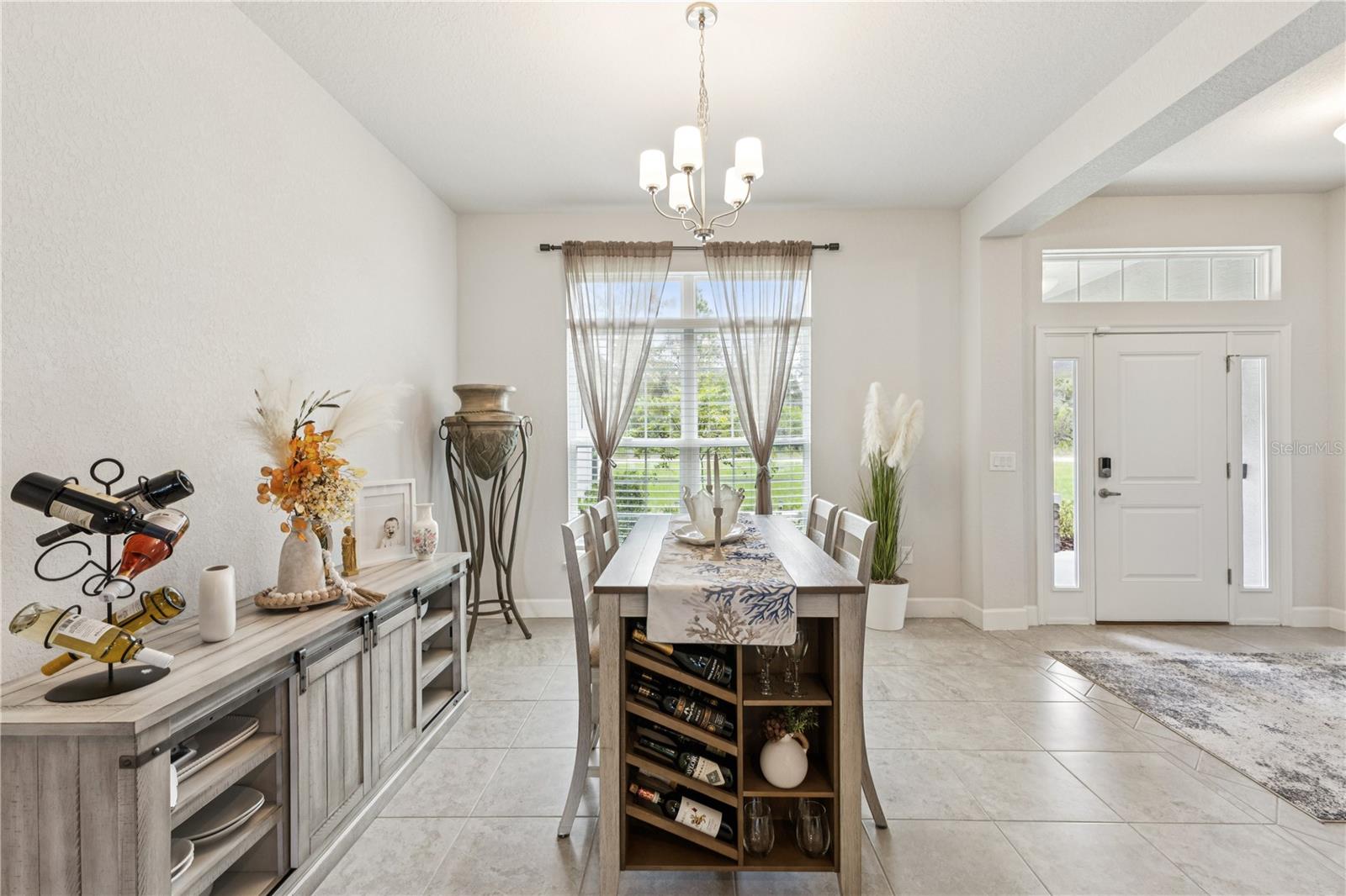 ROYAL HIGHLANDS - Residential