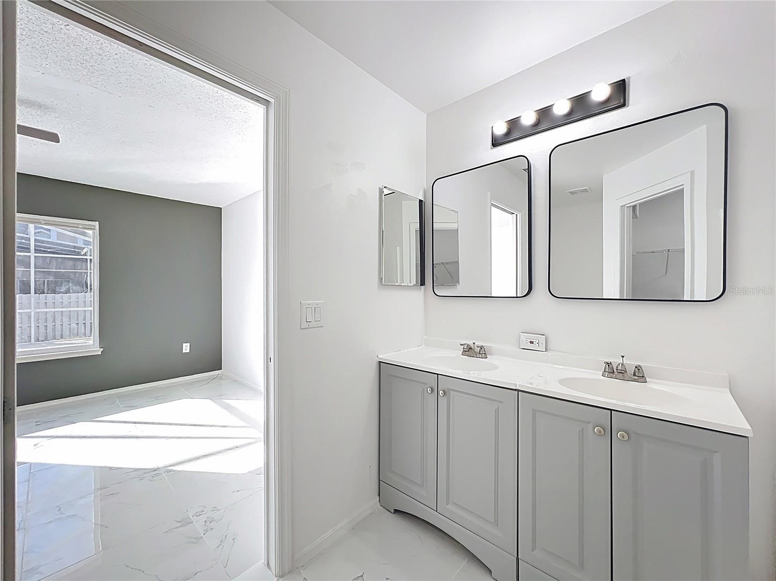 SANDPOINT AT MEADOW WOODS - Residential