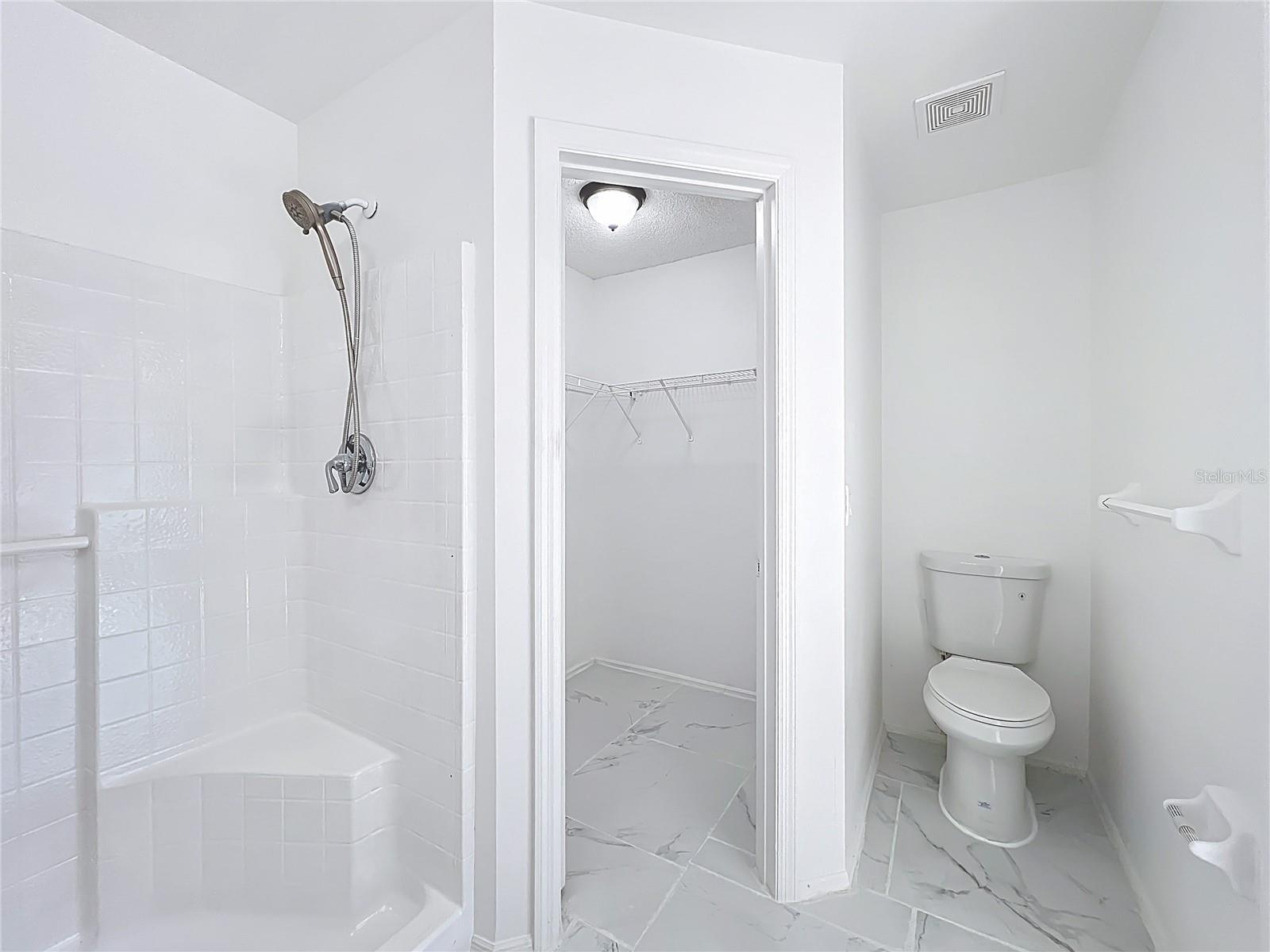 SANDPOINT AT MEADOW WOODS - Residential