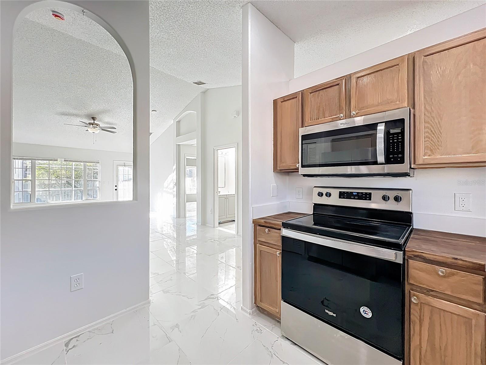 SANDPOINT AT MEADOW WOODS - Residential