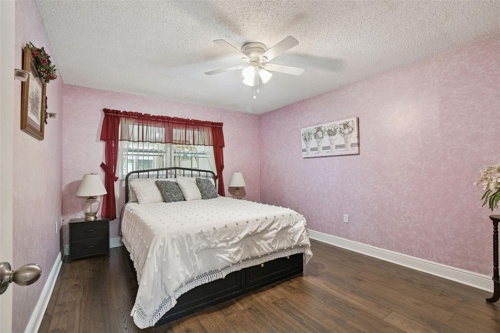 PARADISE POINTE WEST - Residential Lease