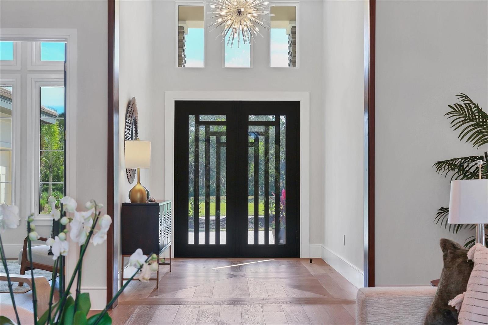 FOUNDERS CLUB - Residential