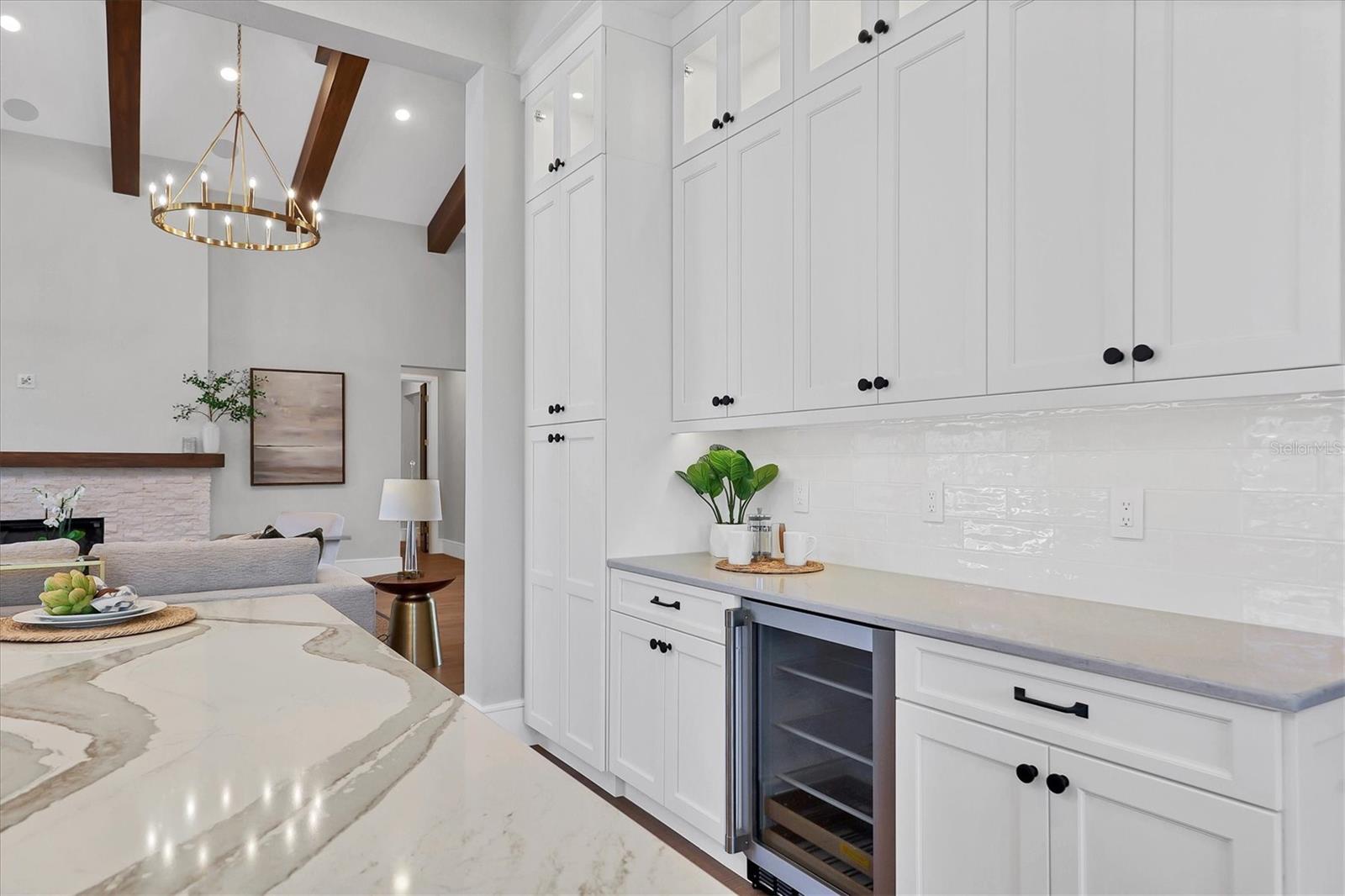 FOUNDERS CLUB - Residential