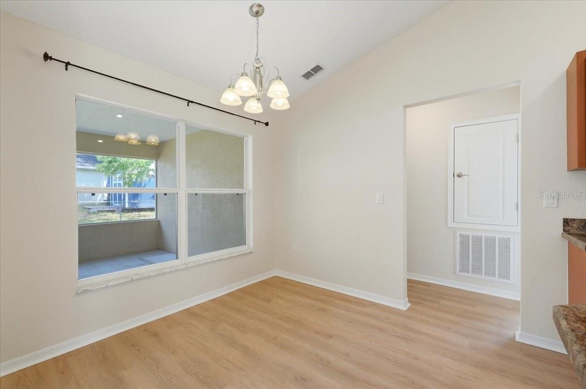 WILLIAMSBURG ESTS - Residential