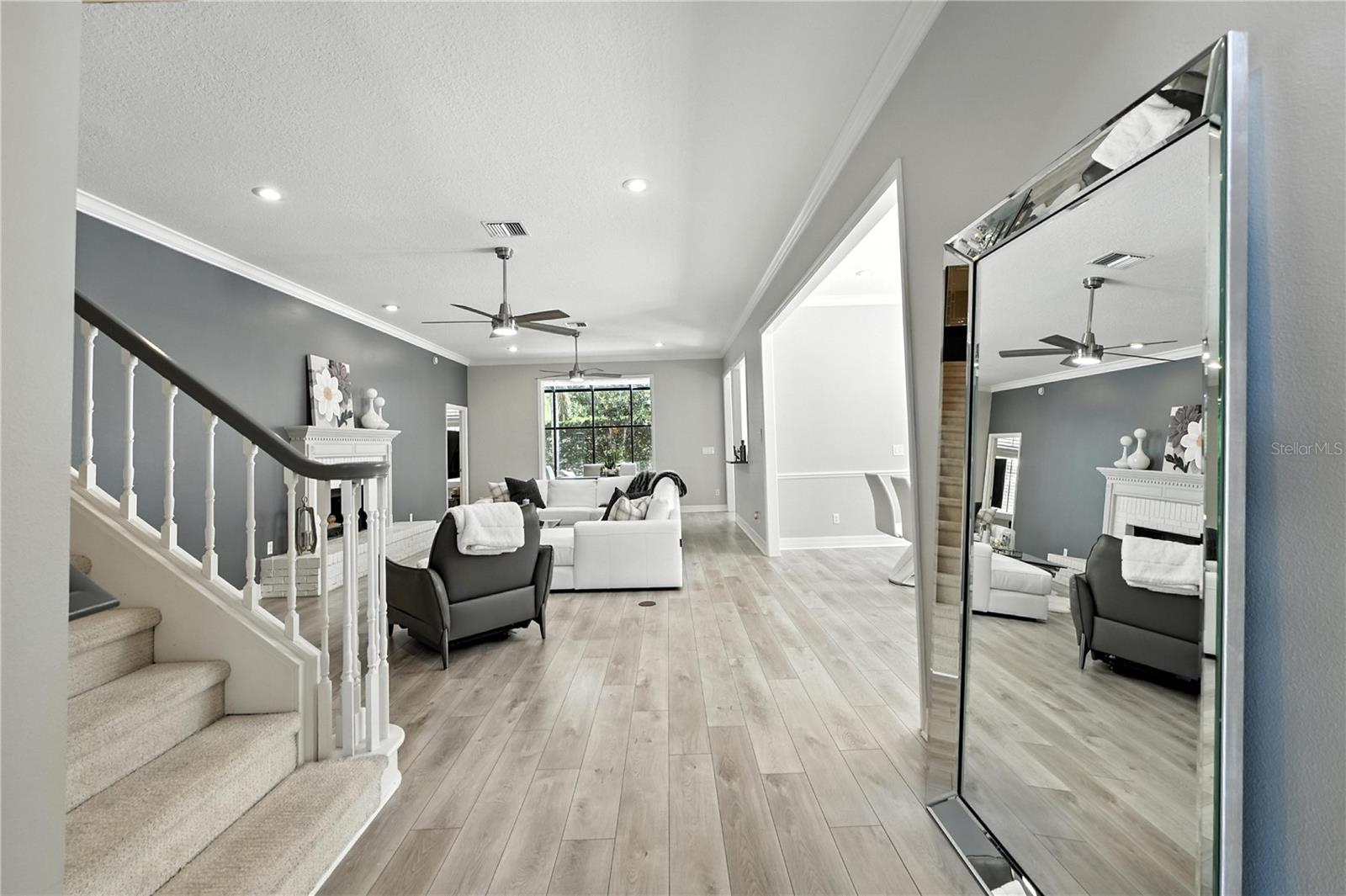 COUNTRY CLUB VILLAS - Residential