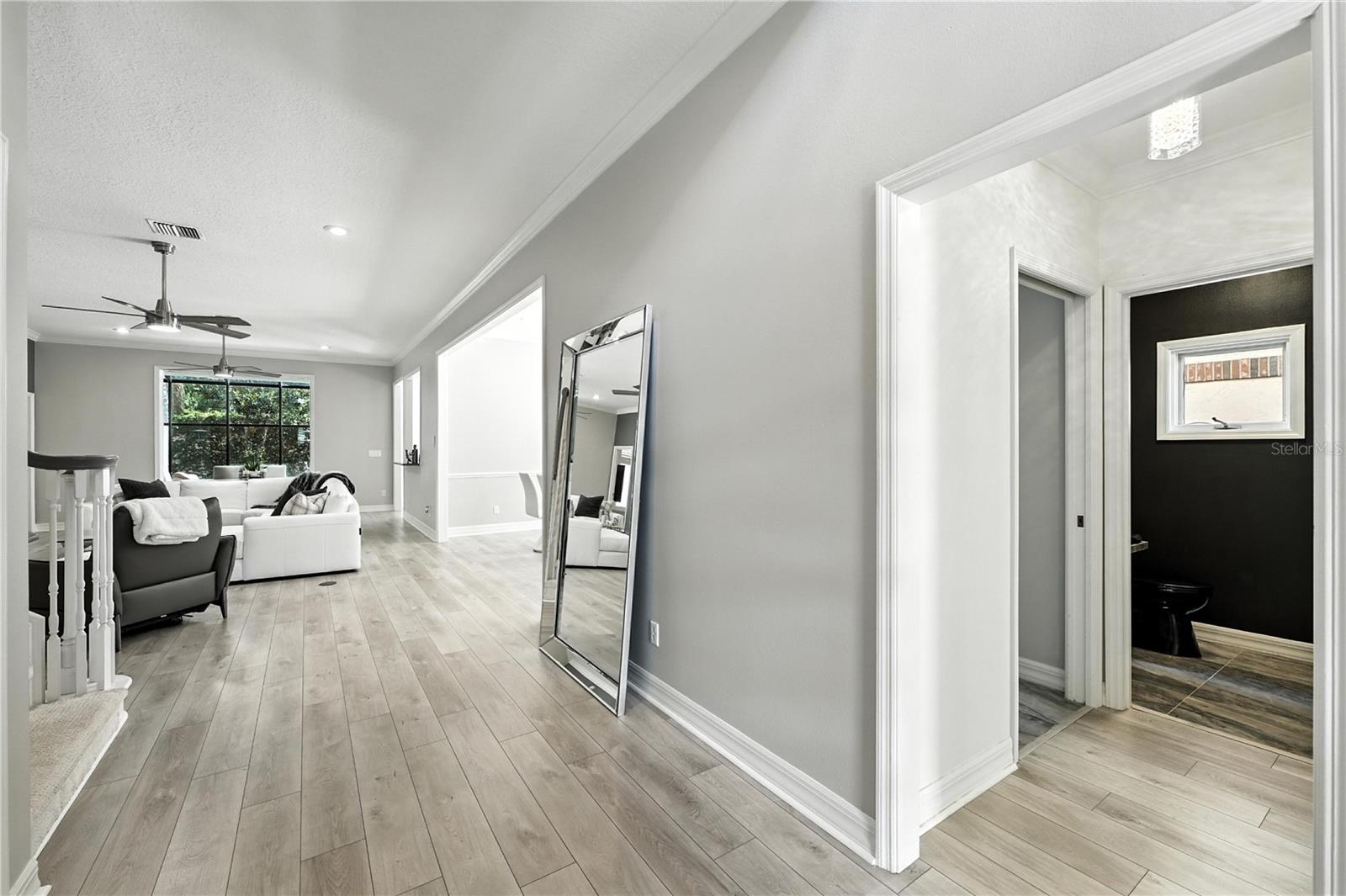 COUNTRY CLUB VILLAS - Residential