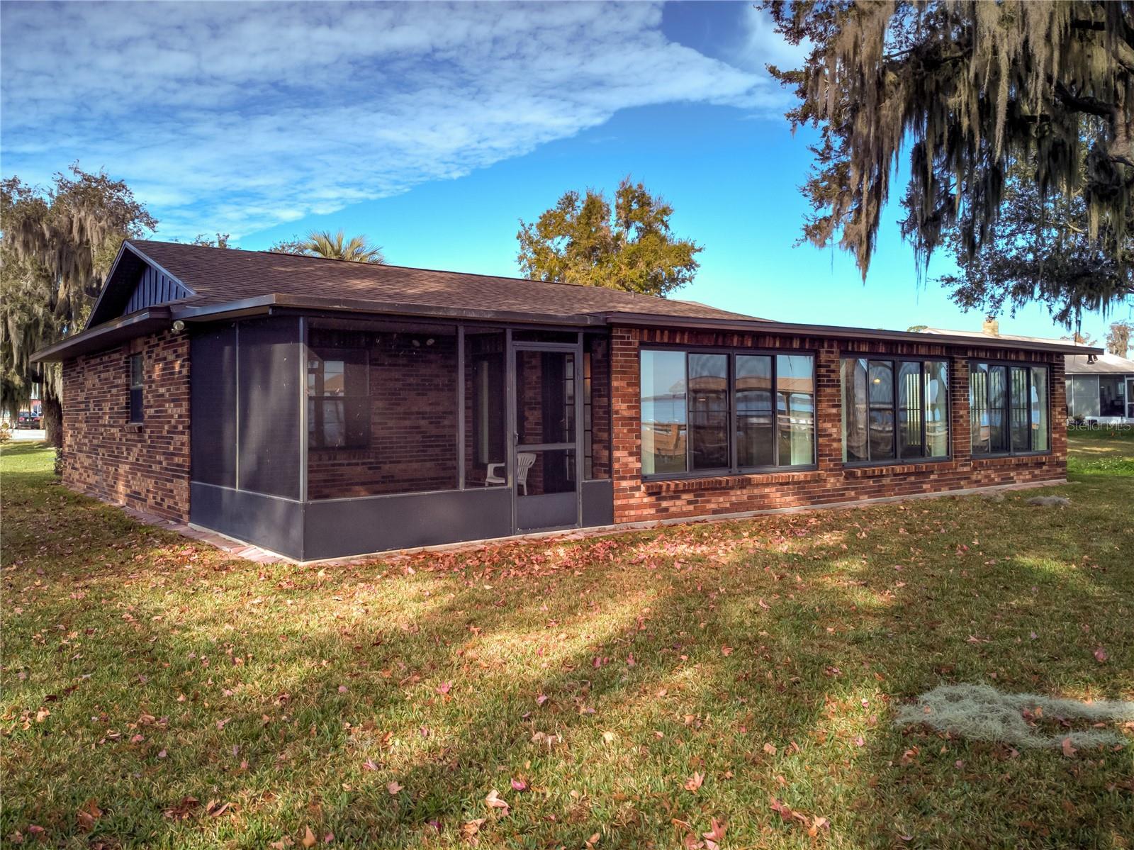 WESTERN SHORES - Residential