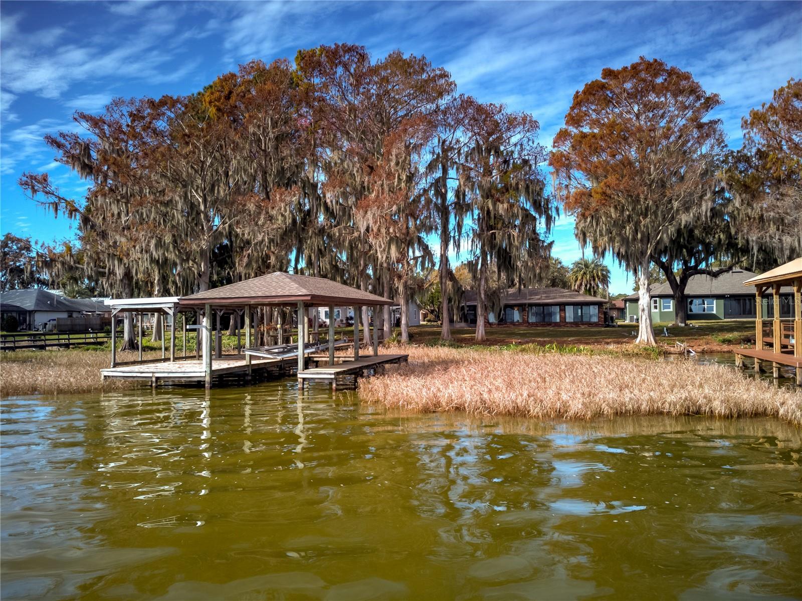 WESTERN SHORES - Residential