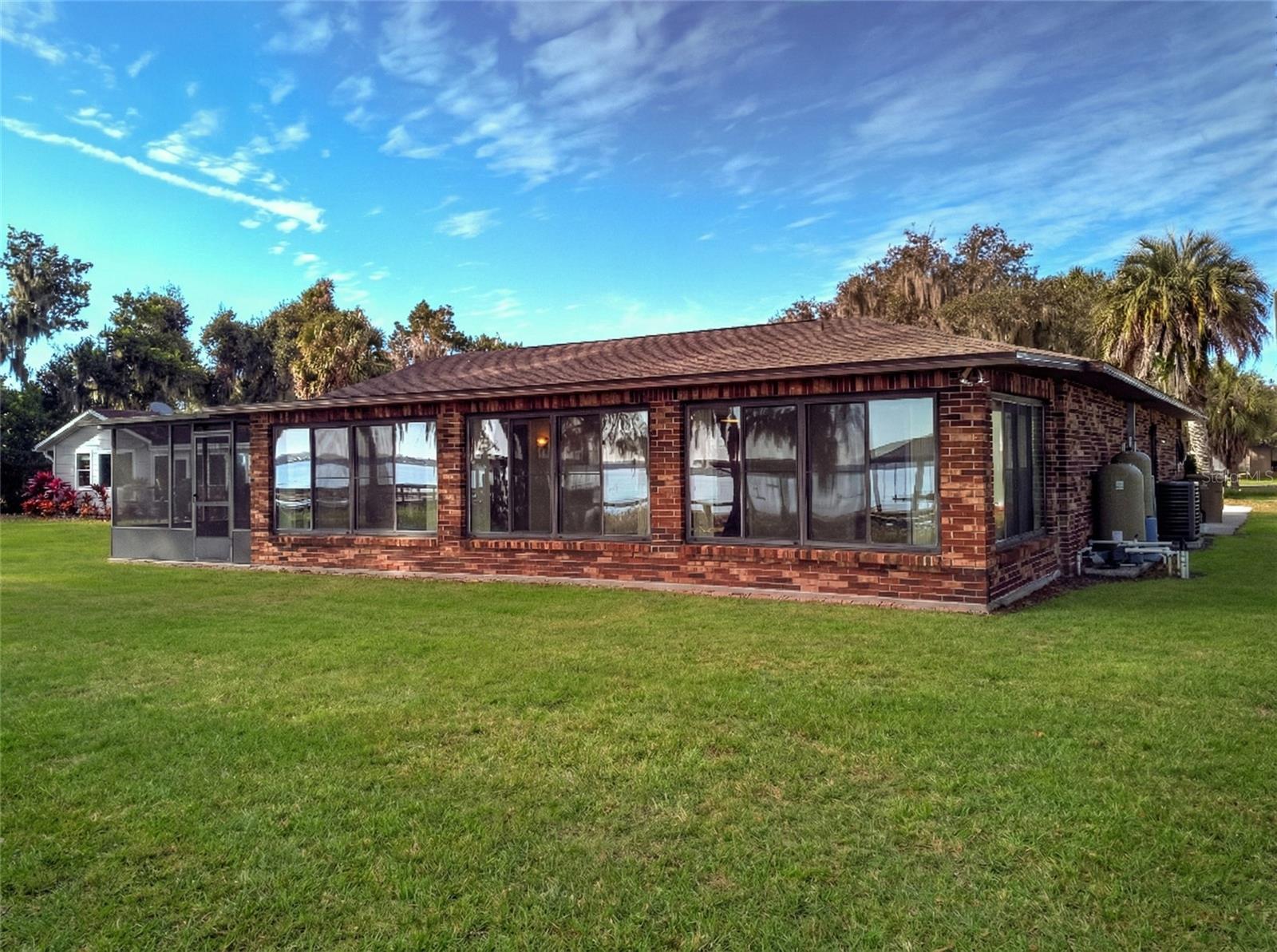 WESTERN SHORES - Residential