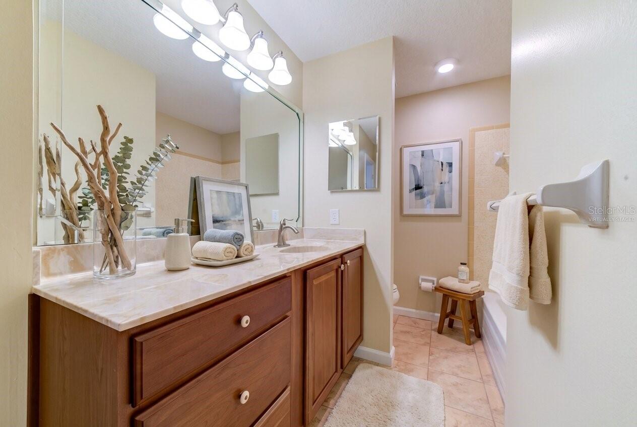 WESTERN SHORES - Residential