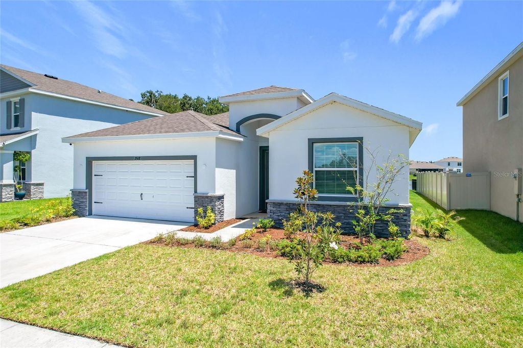Photo of 3508 Crescent Peak Way, Plant City, FL 33565 (MLS # O6325060)