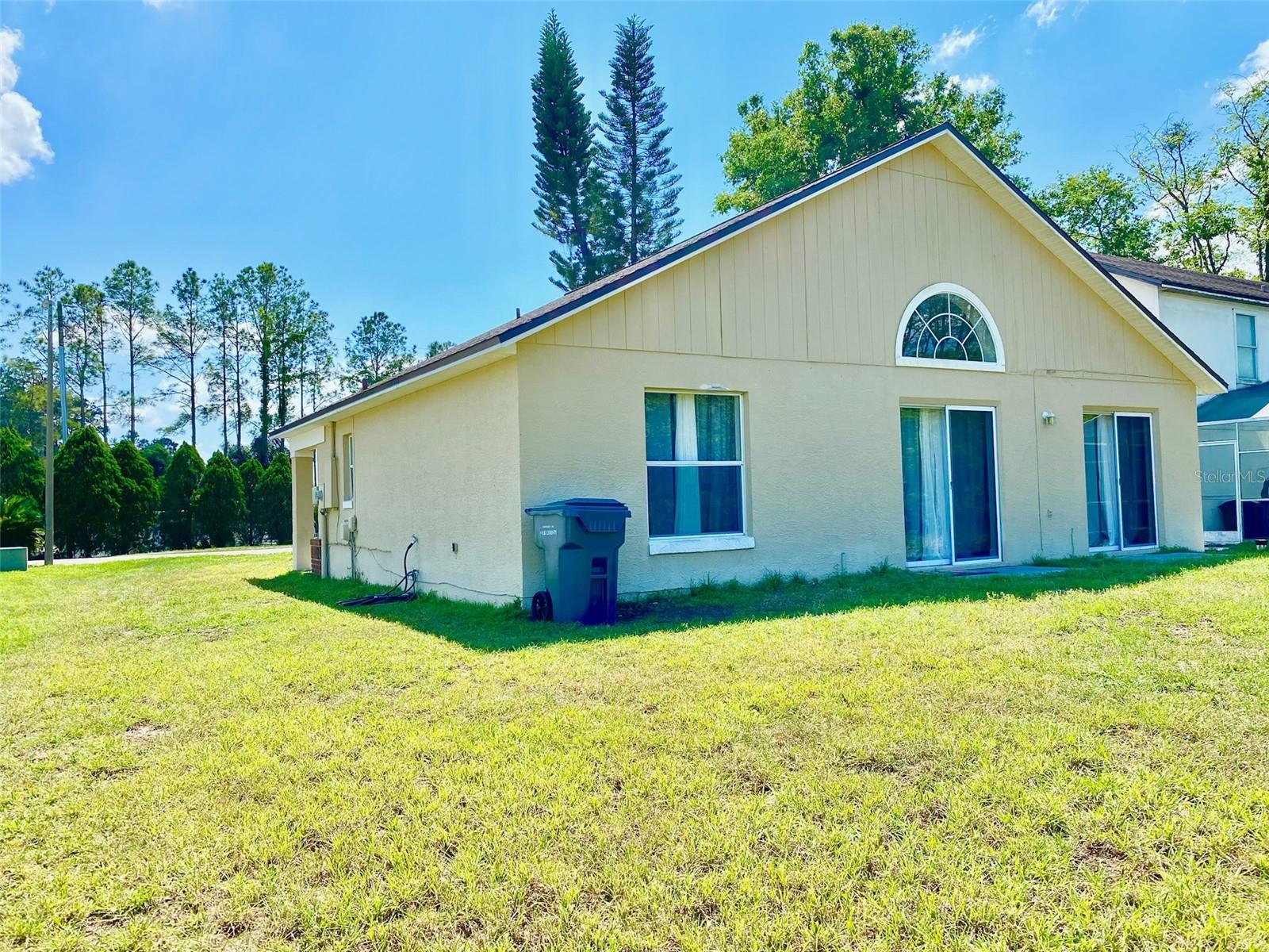 DAVENPORT LAKES PH 3 - Residential Lease