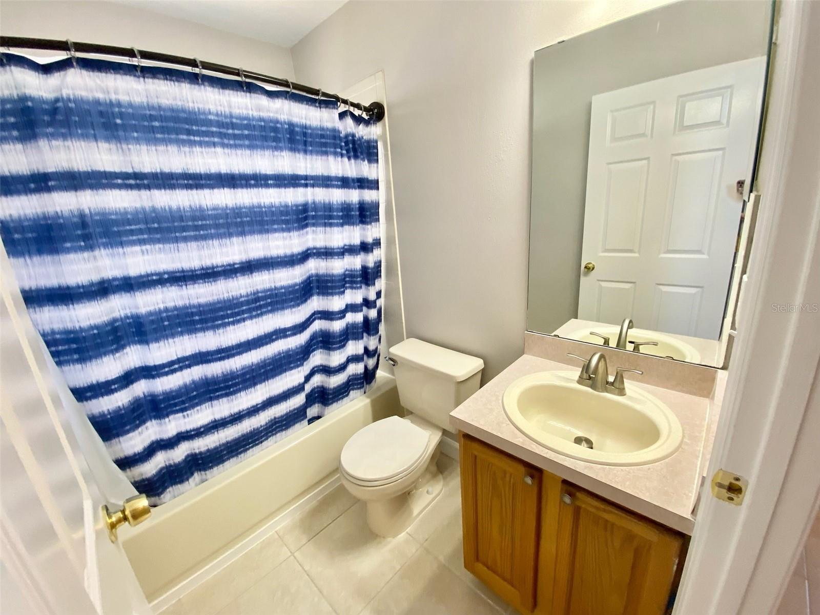 DAVENPORT LAKES PH 3 - Residential Lease