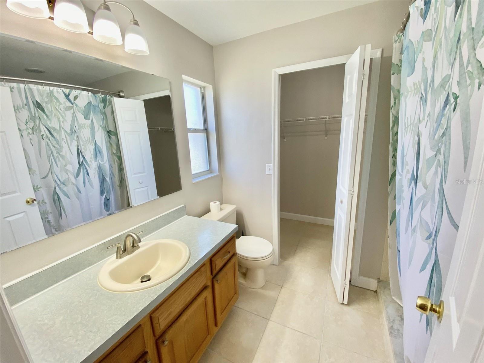 DAVENPORT LAKES PH 3 - Residential Lease