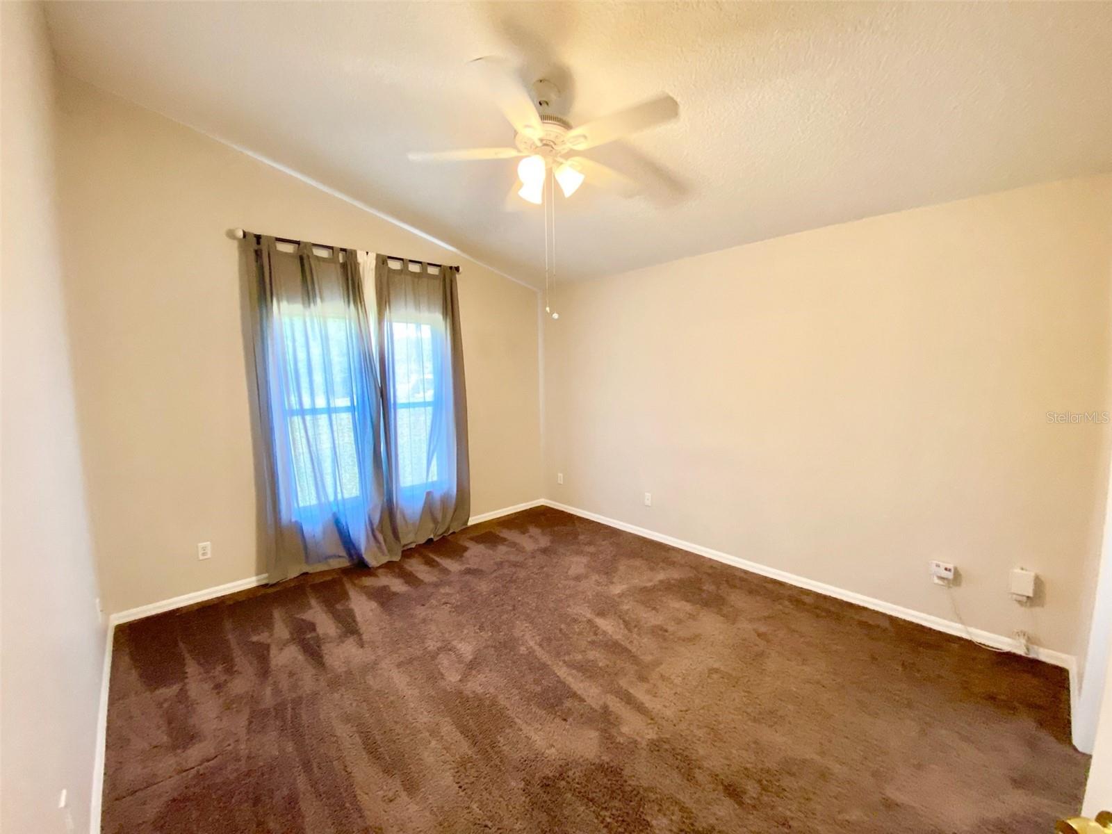 DAVENPORT LAKES PH 3 - Residential Lease