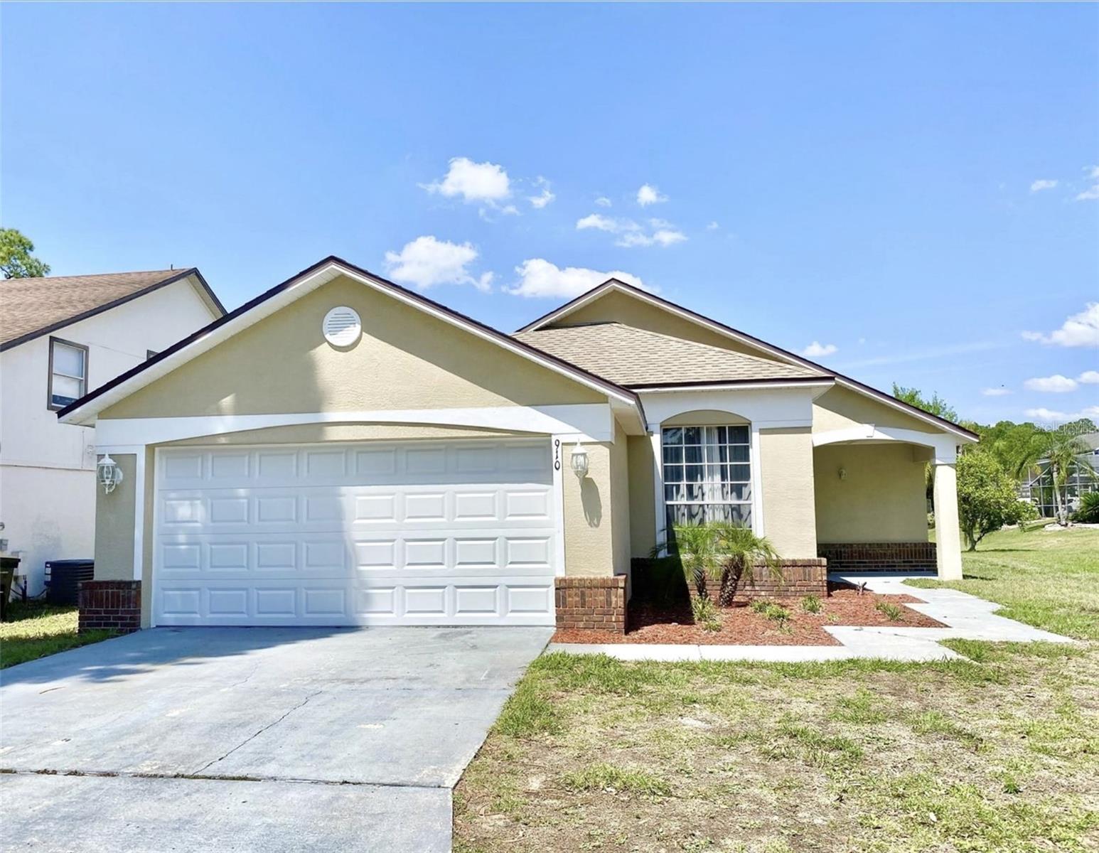 DAVENPORT LAKES PH 3 - Residential Lease