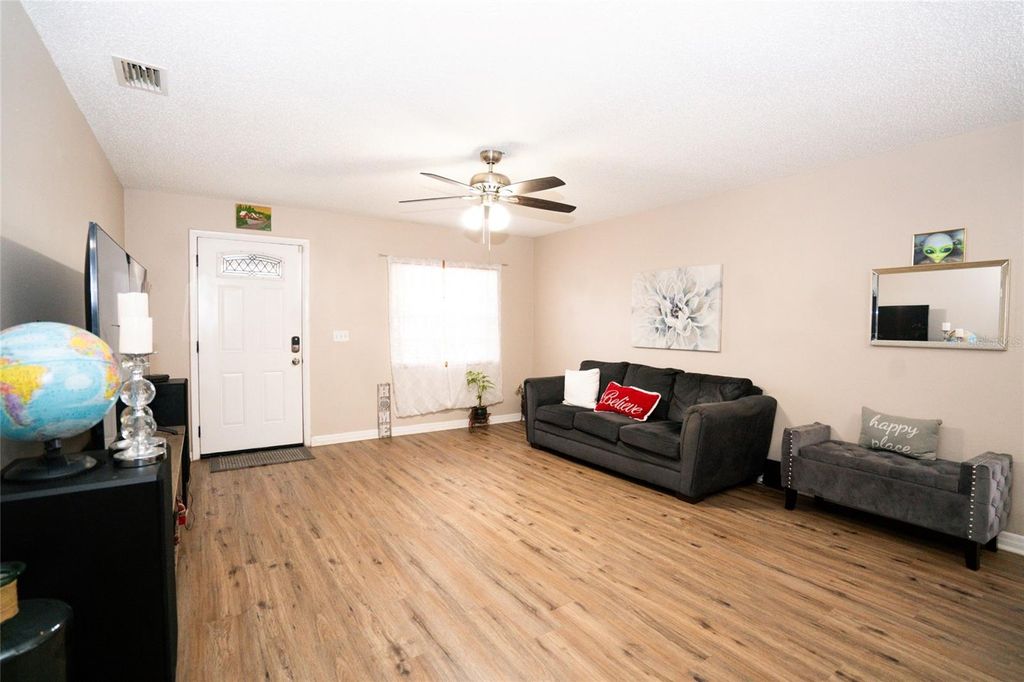 Photo of 2102 E Frierson Avenue, Tampa, FL 33610 (MLS # TB8465038)