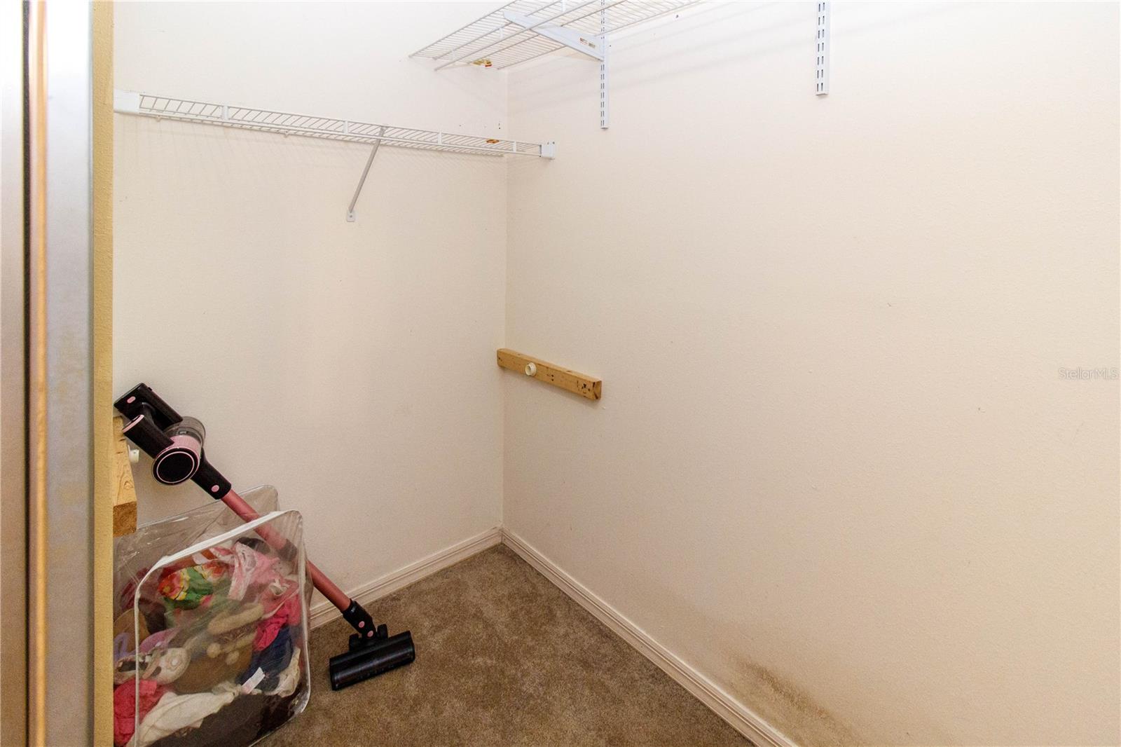 RAINBOW OAKS - Residential