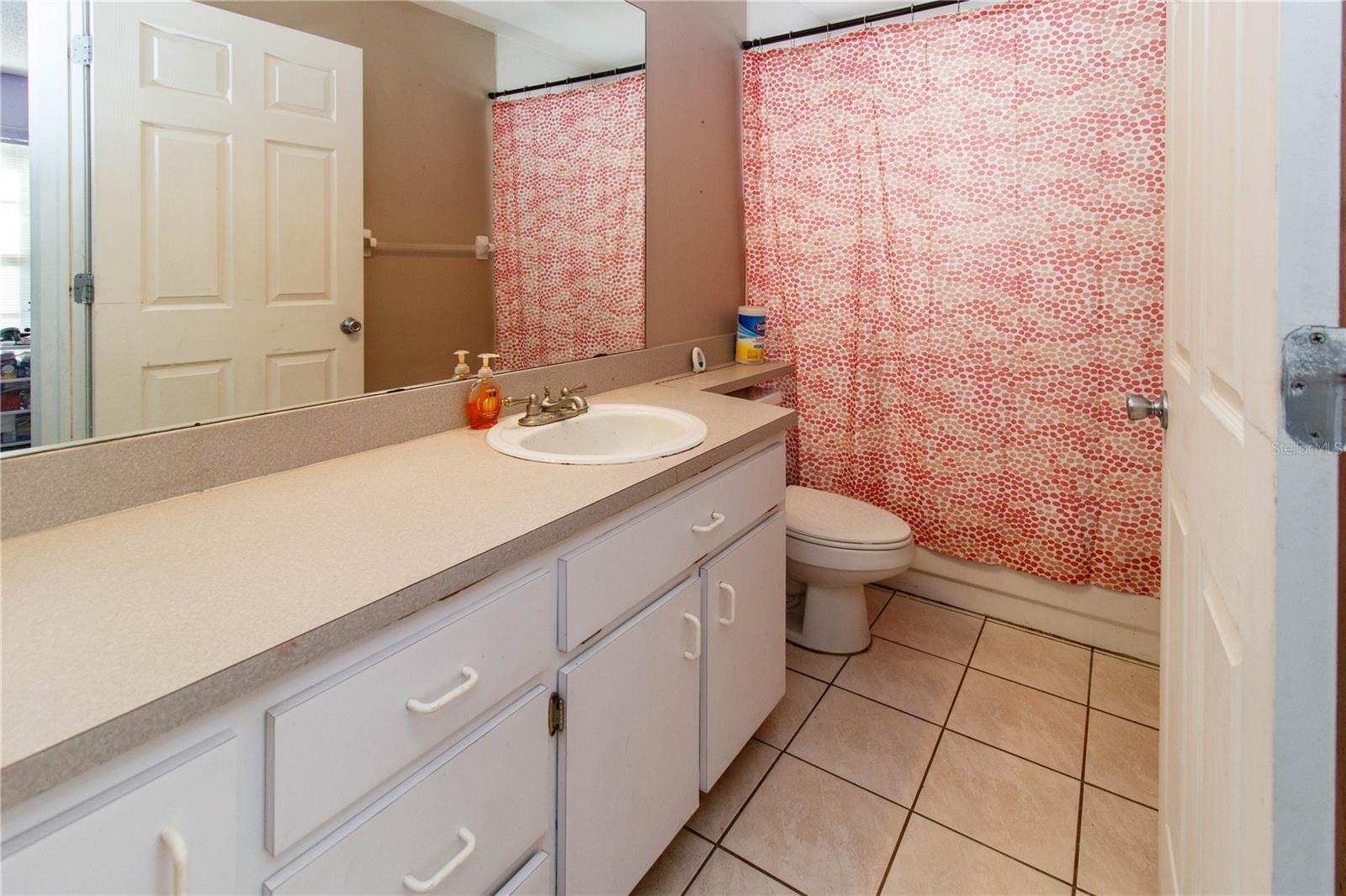 RAINBOW OAKS - Residential